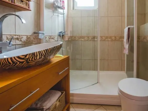 Sale, house, 200m², Bečići, Budva - image 9
