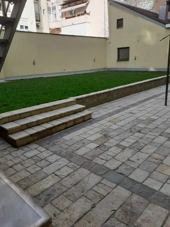 Rent, apartment, 130m², Vračar Hram, Vračar Sve Podlokacije