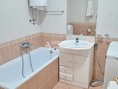 Rent, two bedroom apartment, 65m², Stari Grad, Beograd - image 11