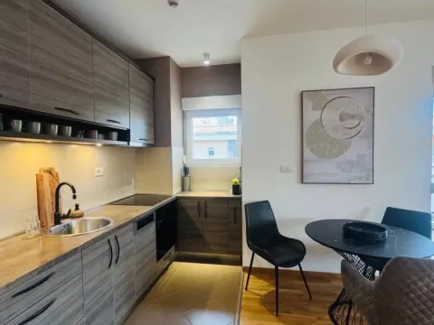 Rent, one bedroom apartment, 53m², City Kvart, Podgorica - image 4