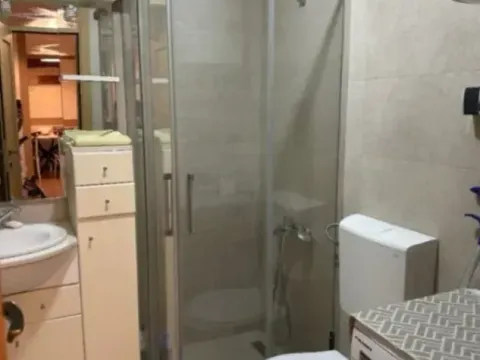 Izdavanje, jednosoban stan, 45m², Gorica C, Podgorica - image 11