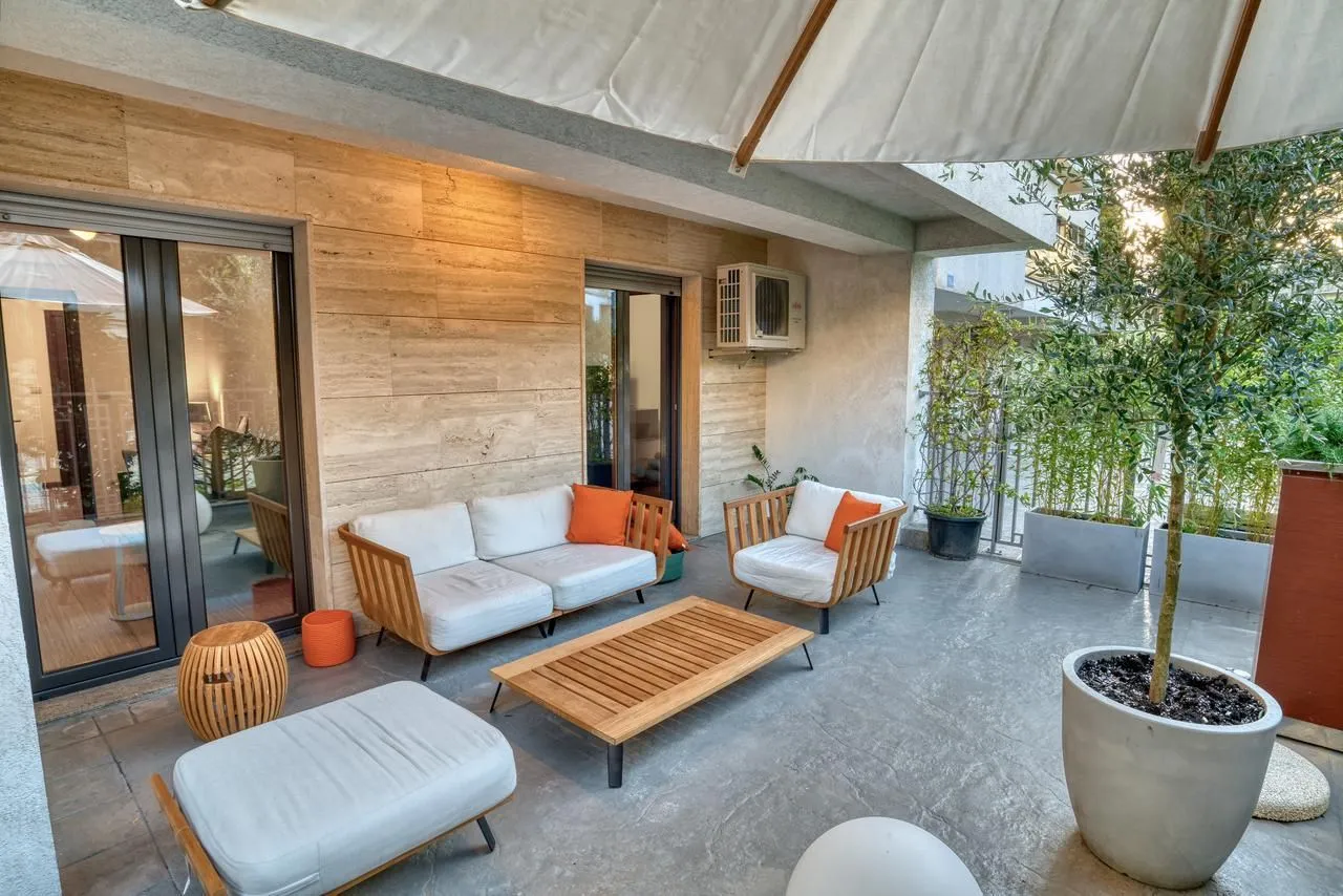 Prodaja, dvosoban stan, 90m², Gorica C, Podgorica