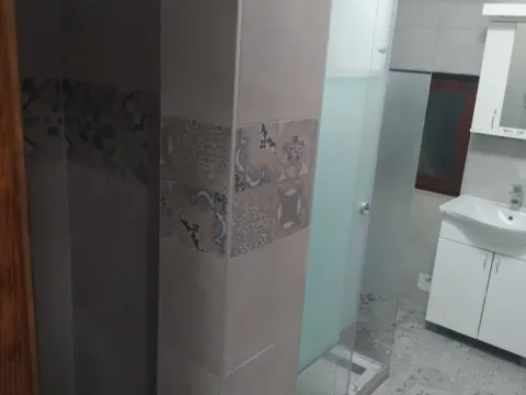 Izdavanje, trosoban stan, 75m², Autokomanda, Voždovac Sve Podlokacije - image 5