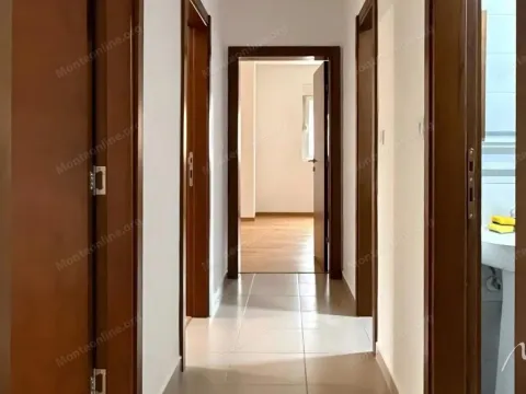 Prodaja, dvosoban stan, 73m², Tuški Put, Podgorica - image 9