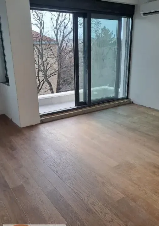 Prodaja, četvorosoban stan, 110m², Autokomanda, Voždovac Sve Podlokacije