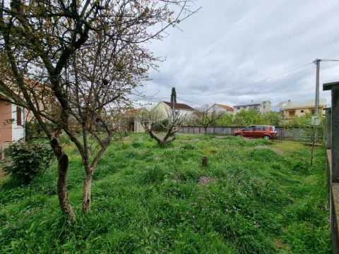 Prodaja, kuća, 101m², Tološi, Podgorica - image 8