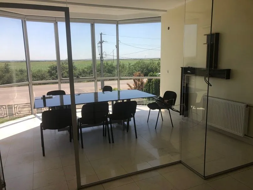 Rent, office space, 2200m², Zemun Sve Podlokacije, Beograd