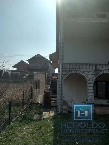 Prodaja, kuća, 250m², Voljavče, Jagodina