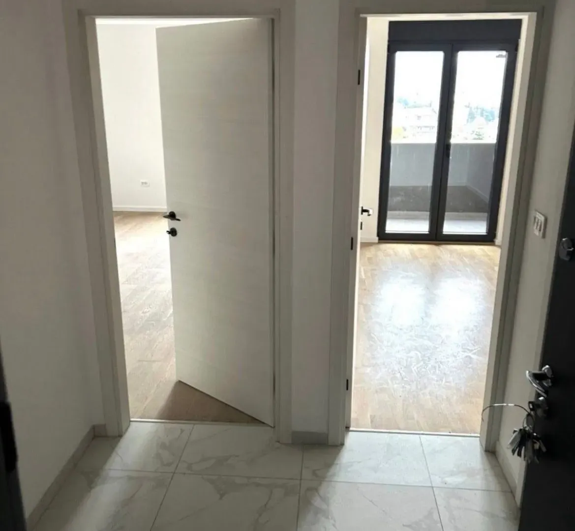 Prodaja, jednosoban stan, 43m², Stari Aerodrom, Podgorica