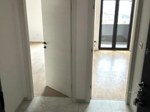 Sale, one bedroom apartment, 43m², Stari Aerodrom, Podgorica - image 3