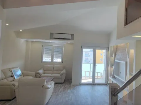 Prodaja, dvosoban stan, 68m², Pobrežje, Podgorica - image 3