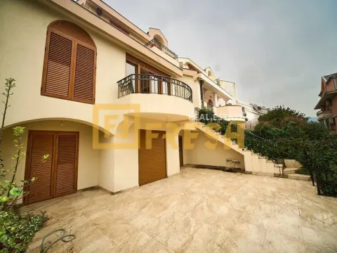 Rent, house, 100m², Gorica C, Podgorica - image 3