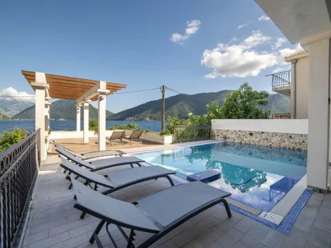 Prodaja, kuća, 405m², Strp, Kotor - image 12