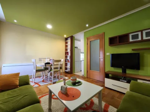 Sale, two bedroom apartment, 63m², Stari Aerodrom, Podgorica - image 4