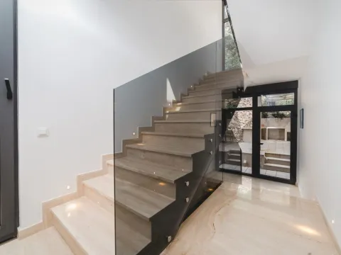 Sale, house, 669m², Strp, Kotor - image 36