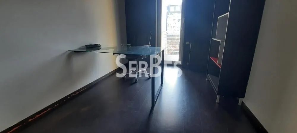 Izdavanje, četvorosoban stan, 123m², Centar, Novi Sad