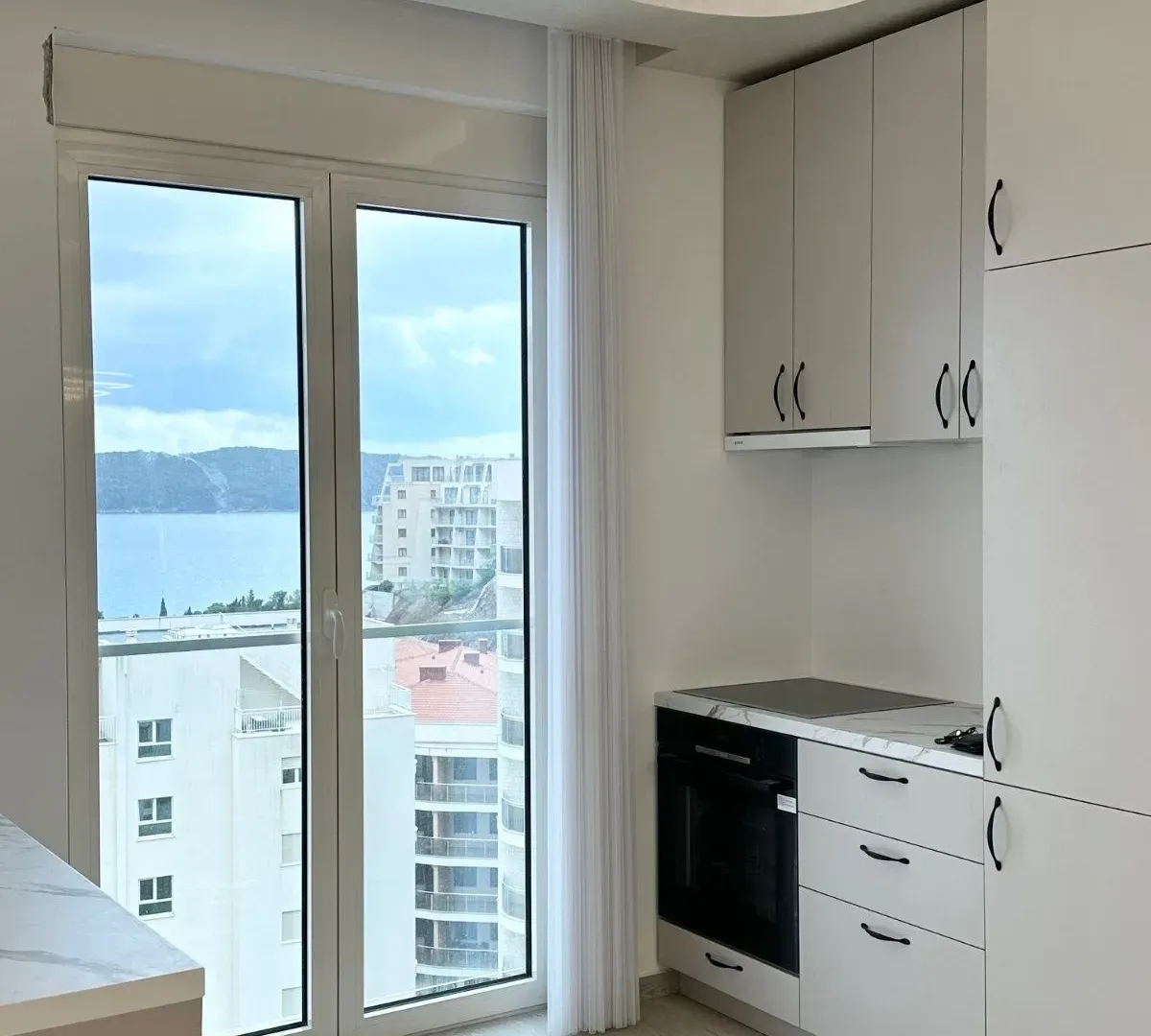 Prodaja, dvosoban stan, 74m², Bečići, Budva