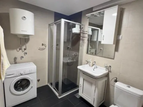 Rent, one bedroom apartment, 63m², Bečići, Budva - image 13