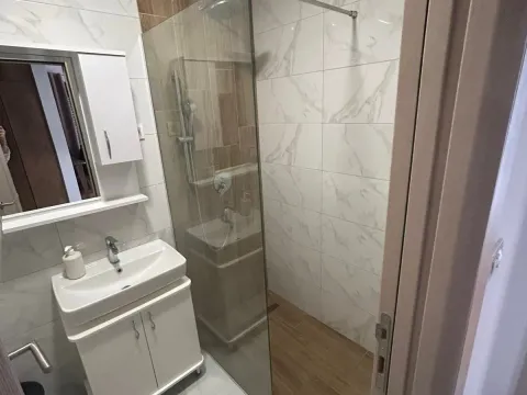 Prodaja, jednosoban stan, 46m², Zabjelo, Podgorica - image 11