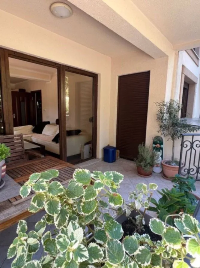Rent, two bedroom apartment, 68m², Podmaine, Budva