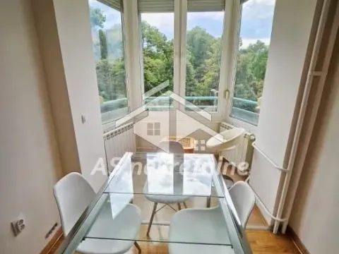 Izdavanje, trosoban stan, 80m², Stari Grad, Beograd - image 9