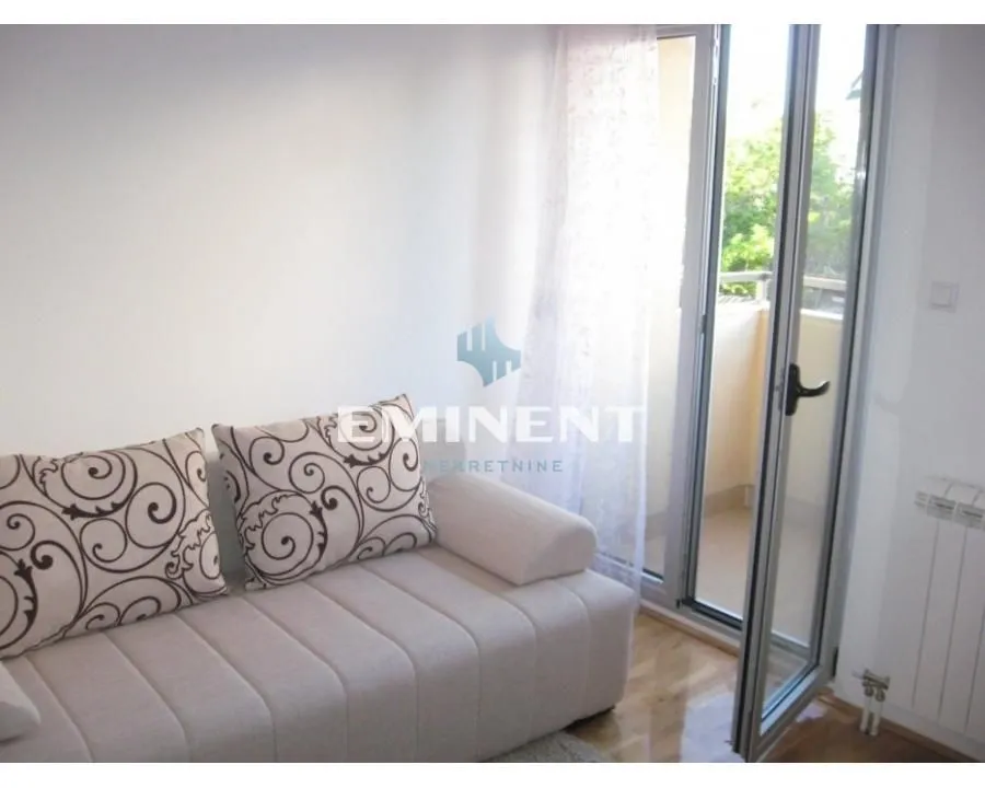 Rent, apartment, 32m², Vračar Sve Podlokacije, Beograd