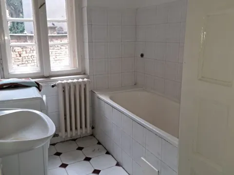 Sale, four bedroom apartment, 98m², Skadarlija, Beograd - image 4