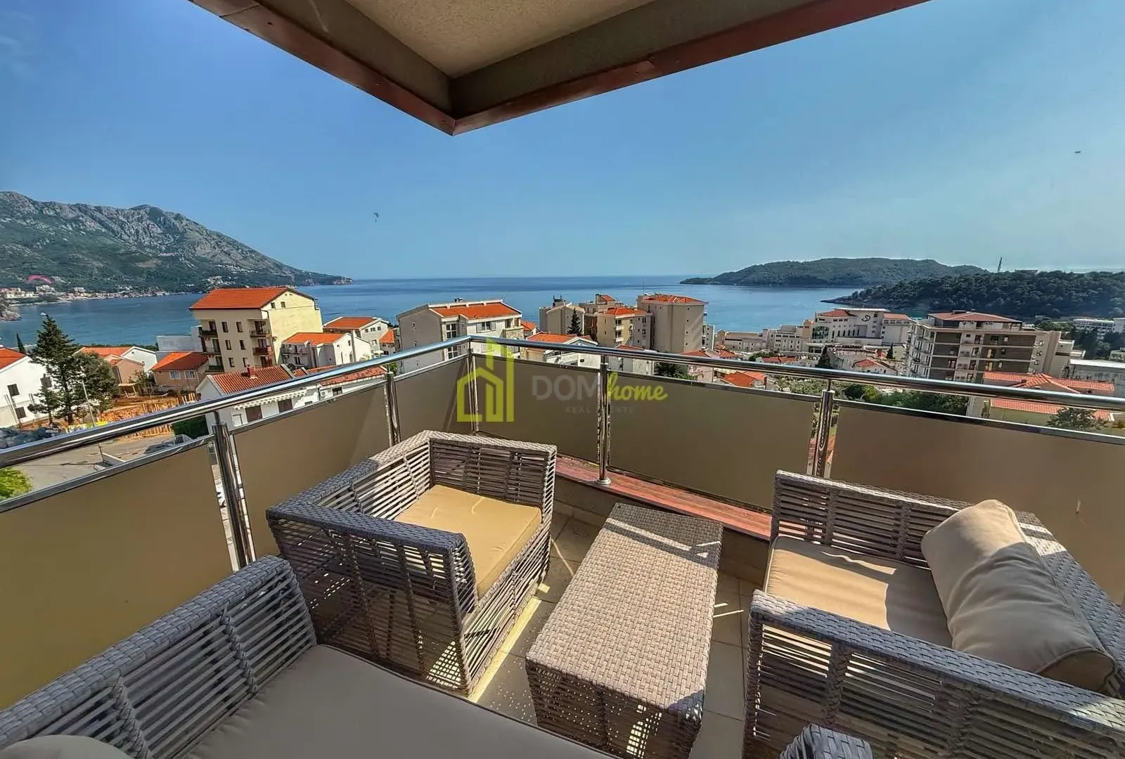 Rent, two bedroom apartment, Bečići, Budva