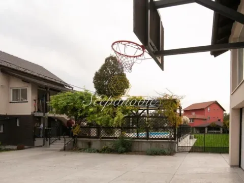 Sale, house, 370m², Adice, Novi Sad Sve Podlokacije - image 10