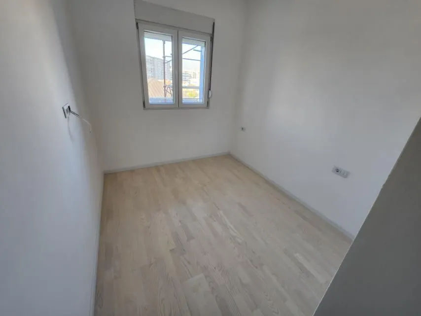 Prodaja, dvosoban stan, 45m², 1 maj, Podgorica