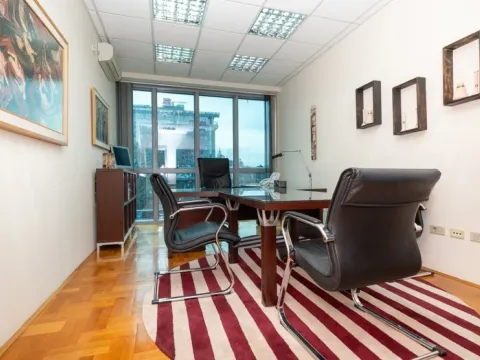 Izdavanje, poslovni prostor, 77m², Podgorica, Crna Gora - image 7