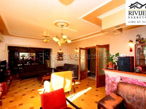 Prodaja, kuća, 296m², Centar, Herceg Novi - image 8