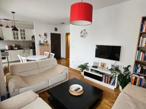 Izdavanje, jednosoban stan, 50m², City Kvart, Podgorica - image 10