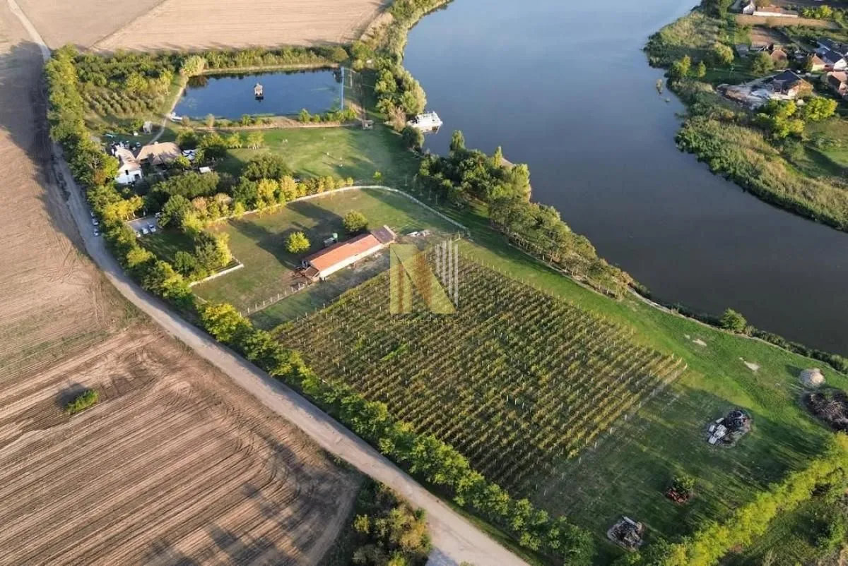Prodaja, kuća, 230m², Srbobran, Novi Sad
