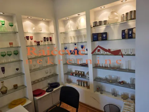 Prodaja, trosoban stan, 87m², Centar, Stara Pazova - image 3