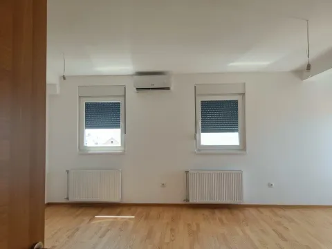 Rent, two bedroom apartment, 54m², Kaluđerica, Beograd - image 2
