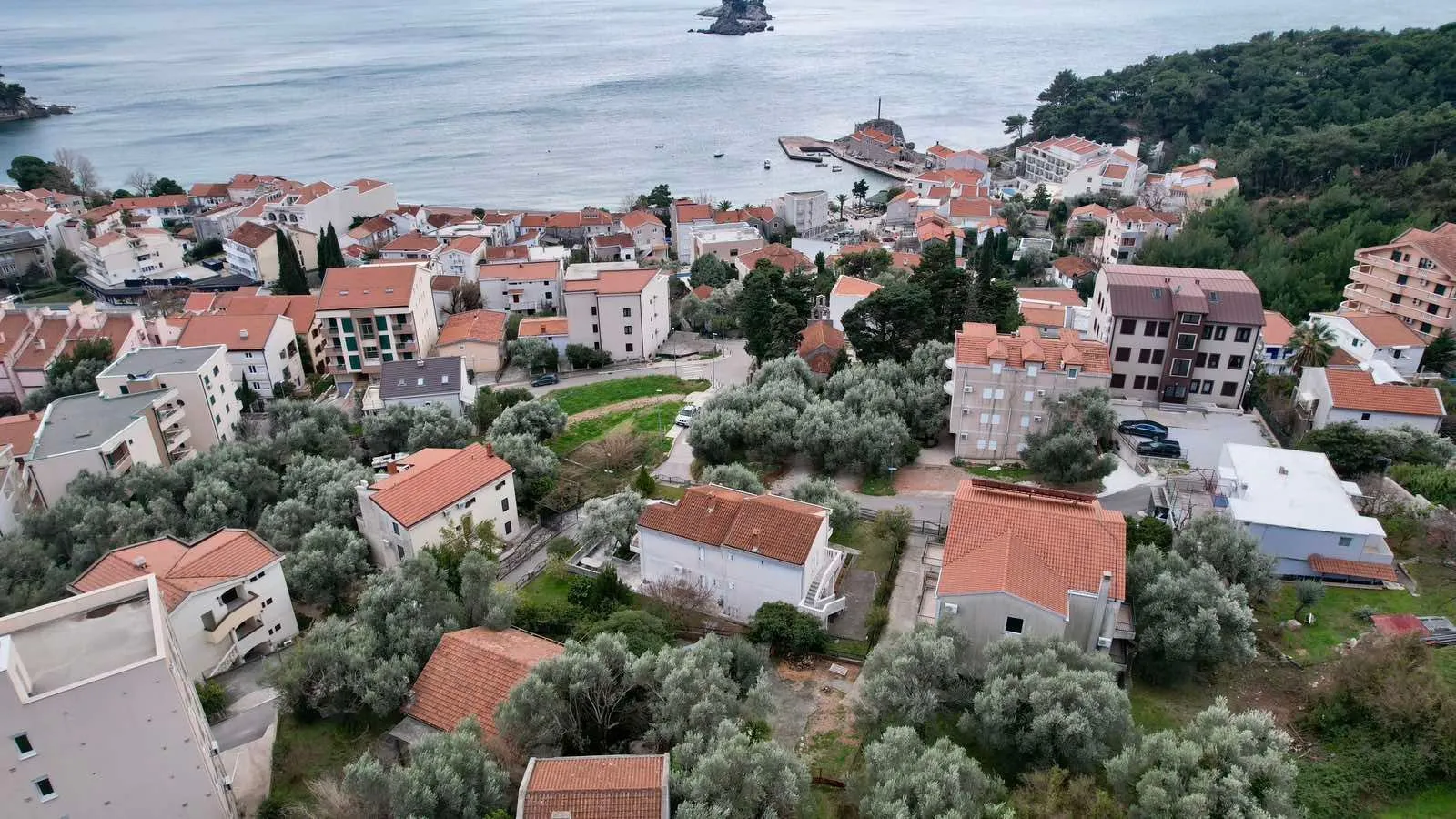 Prodaja, plac, 237m², Petrovac, Budva