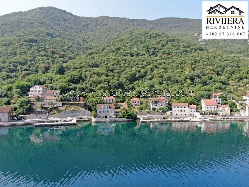 Prodaja, kuća, 184m², Kostanjica, Kotor