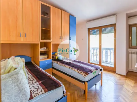 Izdavanje, trosoban stan, 122m², Gorica C, Podgorica - image 2