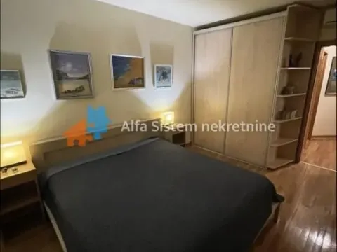 Izdavanje, trosoban stan, 95m², Autokomanda, Voždovac Sve Podlokacije - image 12