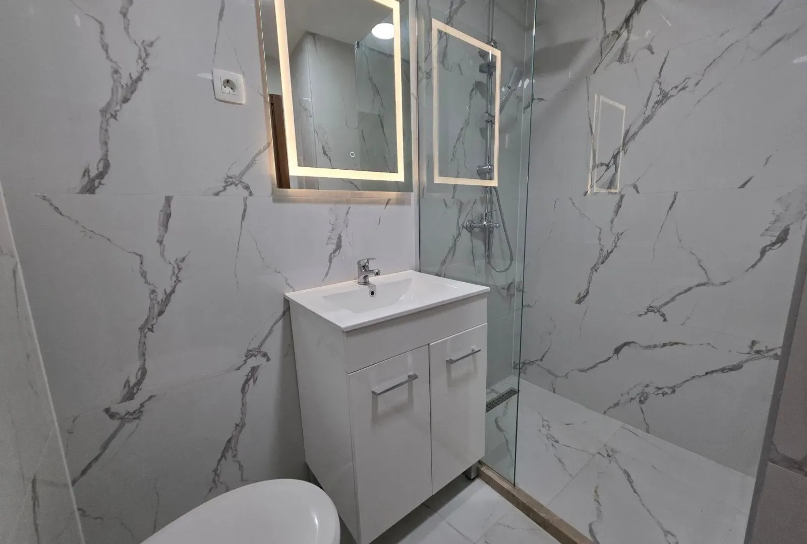 Prodaja, garsonjera, 31m², Bečići, Budva