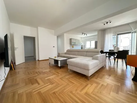 Stan in Bečići