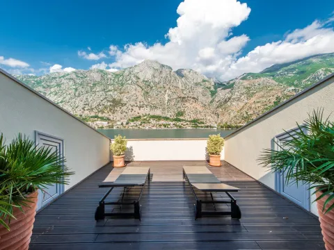 Prodaja, stan, 510m², Muo, Kotor - image 31