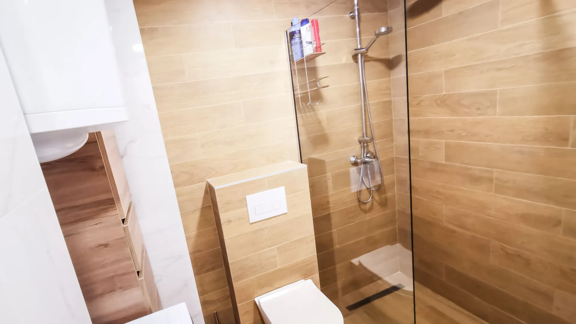 Prodaja, dvosoban stan, 61m², Ljubović, Podgorica