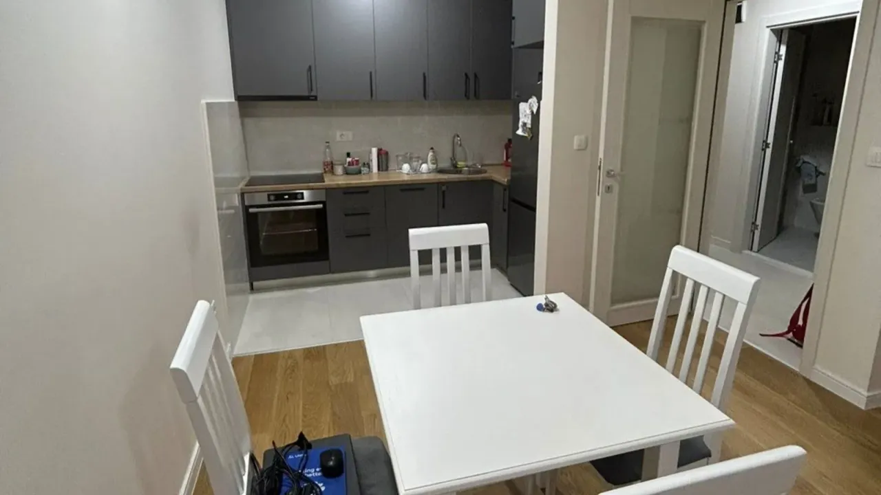 Izdavanje, stan, 50m², Central Point, Podgorica