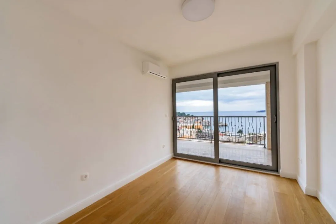 Sale, three bedroom apartment, 160m², Pržno, Budva