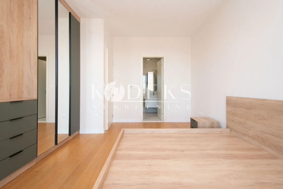 Rent, office space, 127m², Preko Morače, Podgorica