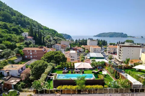 Rent, house, 400m², Dukley Gardens, Budva - image 10