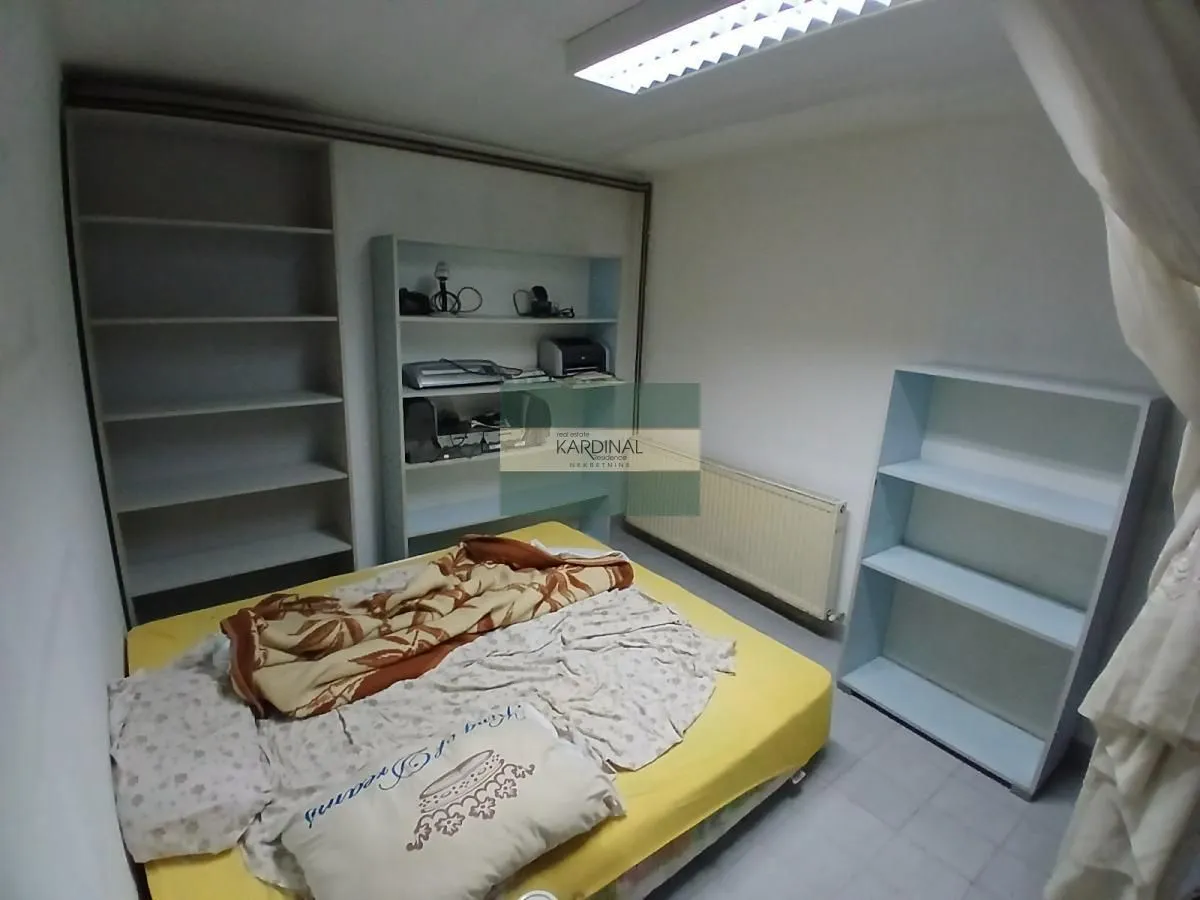 Prodaja, kuća, 334m², Vašarište, Kragujevac