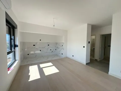 Prodaja, dvosoban stan, 63m², Krivi Most, Podgorica - image 8